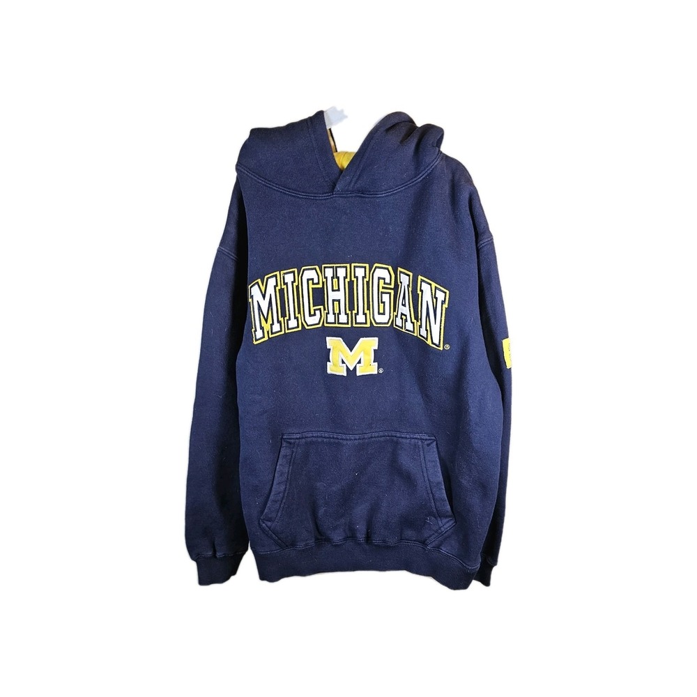 U Of M Lisensed Original Colleginate Hoodie Youth Med. Colosseum Athletics